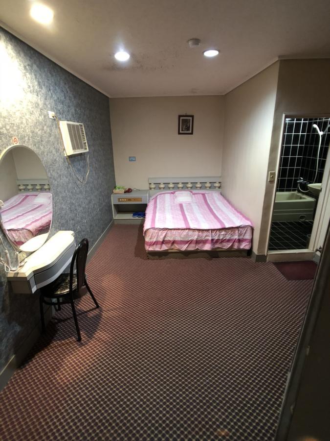 Ya Shi Deng Hotel Цзяоси Экстерьер фото